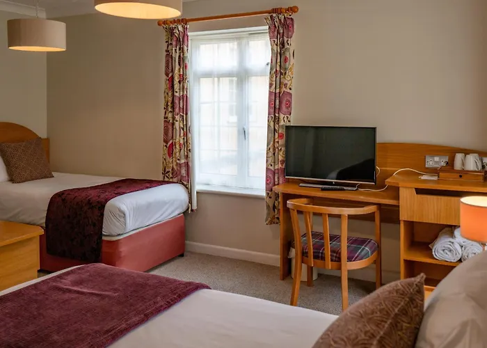 Avon Causeway Hotel